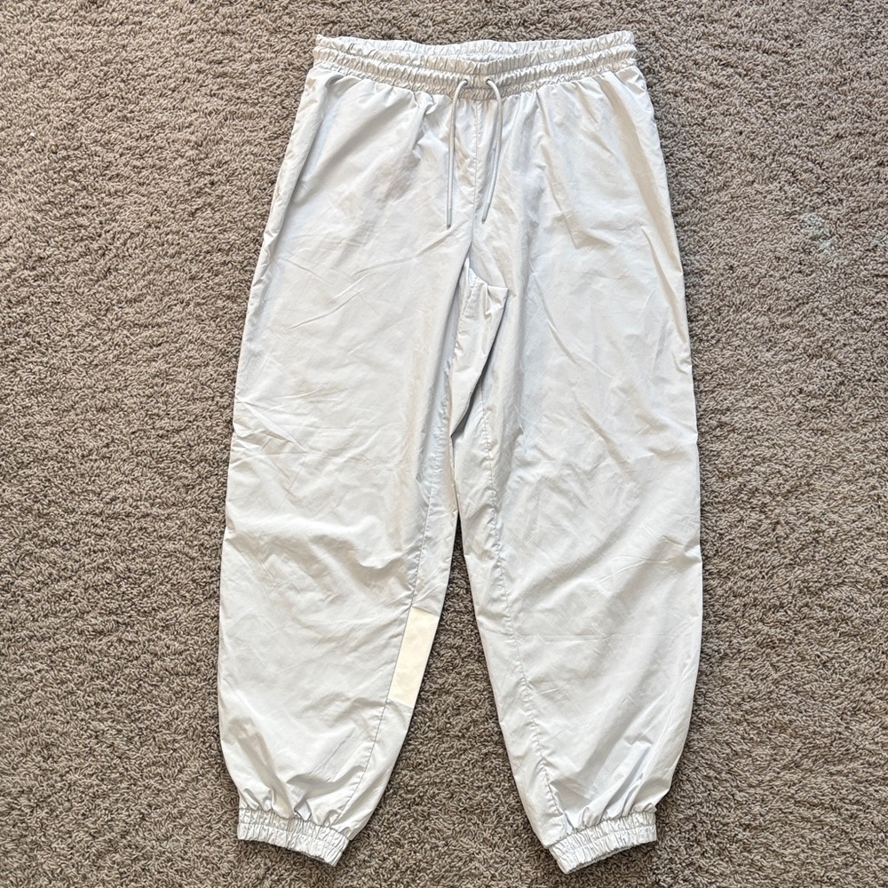 Nike Women's Light Gray Joggers - Picture 2 of 14